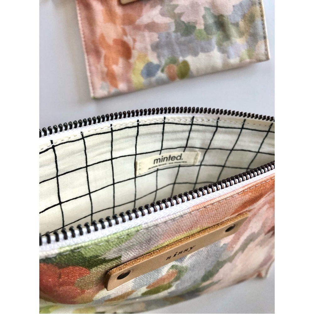 🆕 MINTED Spring Bloom Catch-All Pouch Set w/Personalization “Sissy” - Picture 4 of 6